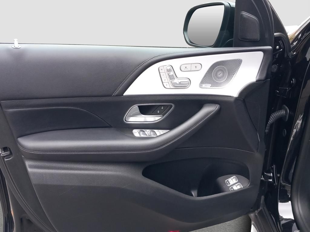 Fahrzeugabbildung Mercedes-Benz GLE 400 d 4MATIC AMG Line*Night Paket*Pano Dach