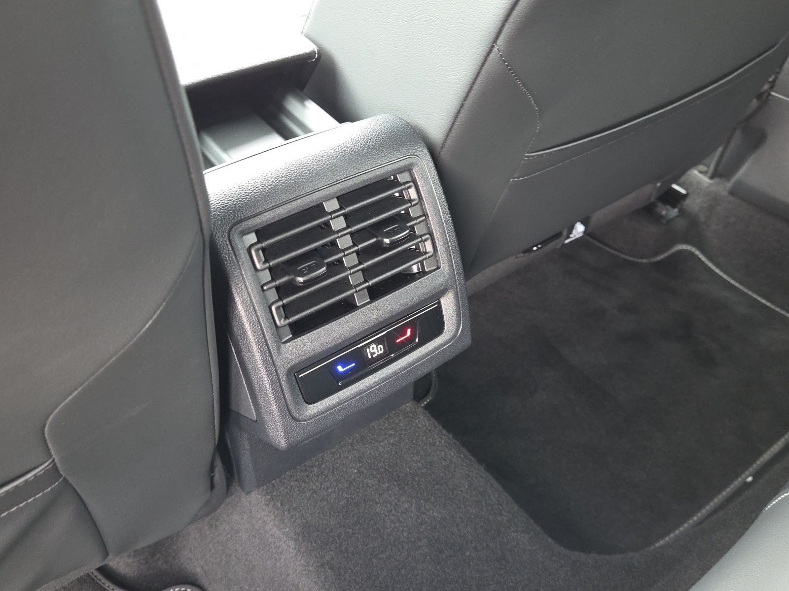 Volkswagen Golf - Bild 23