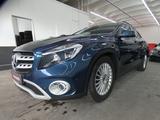 Mercedes-Benz GLA 220 4MATIC*NAVI*OFFROAD*TEMPOMAT*PDC - blaue Mercedes-Benz GLA 220