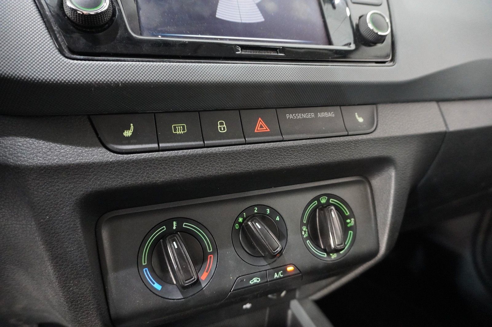 Fahrzeugabbildung SKODA Fabia 1.0 TSI COMBI COOL PLUS LED/SHZ/PDC/DAB+