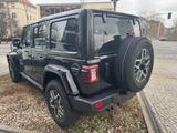 Jeep Wrangler ICE Sahara 2.0l GDI 272PS 4x4 AT8 - Jeep Wrangler mit Benzin-Antrieb: Geländewagen