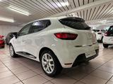 Renault Clio IV Limited Klima Navi Einparkhilfe - Renault Clio Gebrauchtwagen in Stuttgart