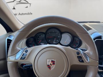 Porsche Cayenne - 11