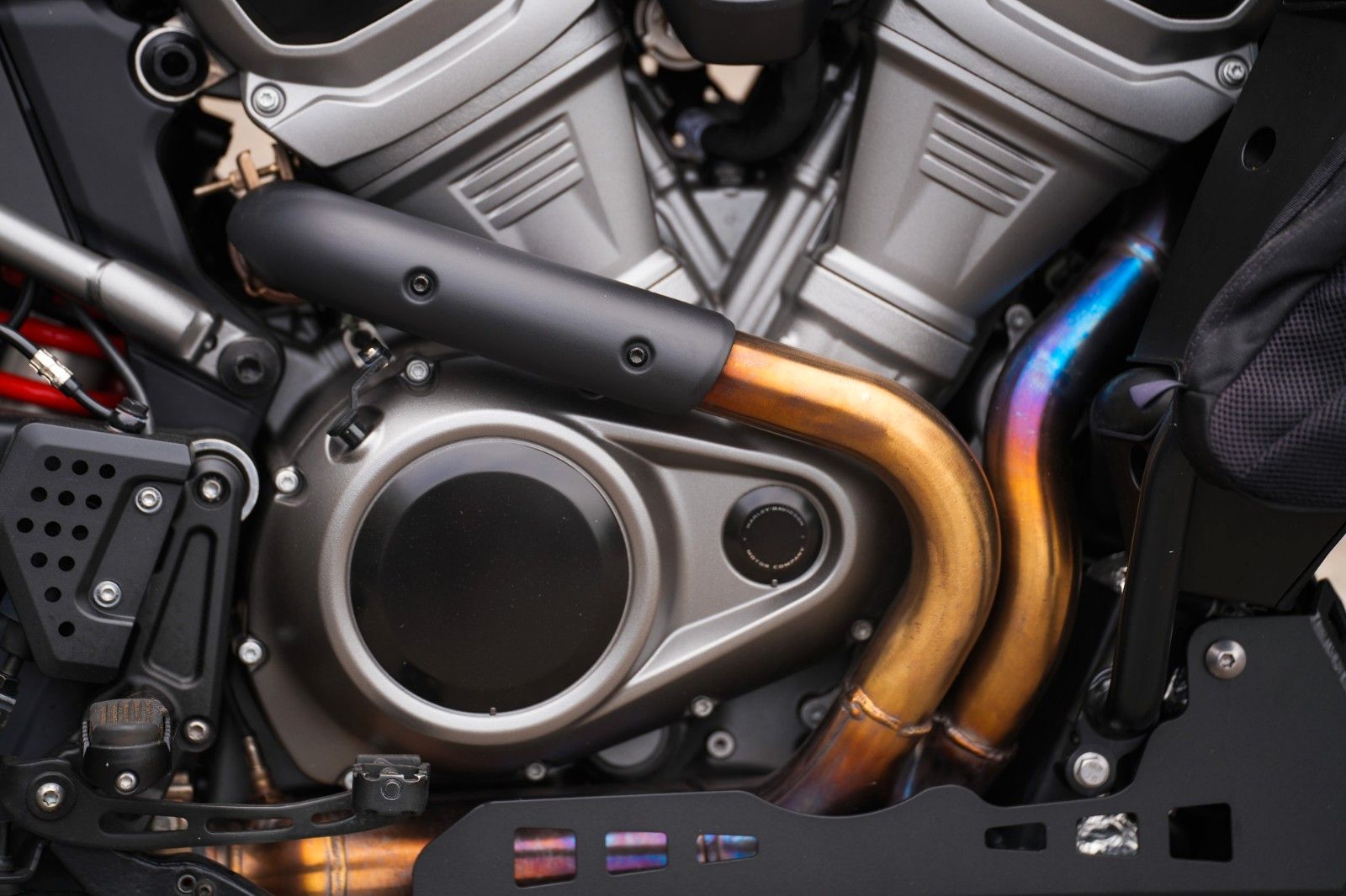 Fahrzeugabbildung Harley-Davidson RA1250S Pan America Special - MY2023 - 1. HAND