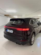 Porsche Cayenne 3.0 V6 +BOSE, +MASSAGE - Porsche Gebrauchtwagen in Potsdam