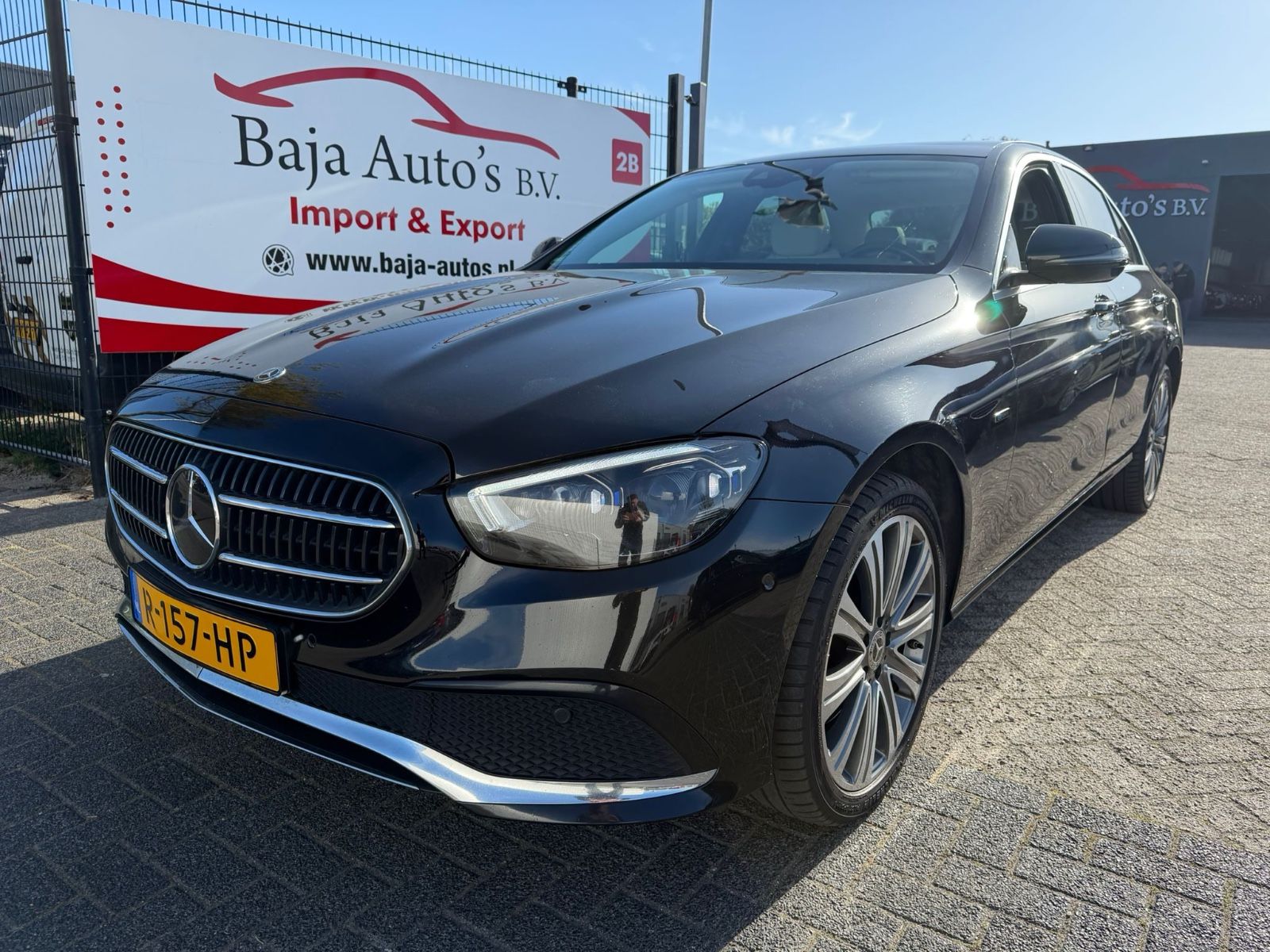 Mercedes-Benz E 300  de 4Matic *PANORAMA* *R-157-HP* imagem 2