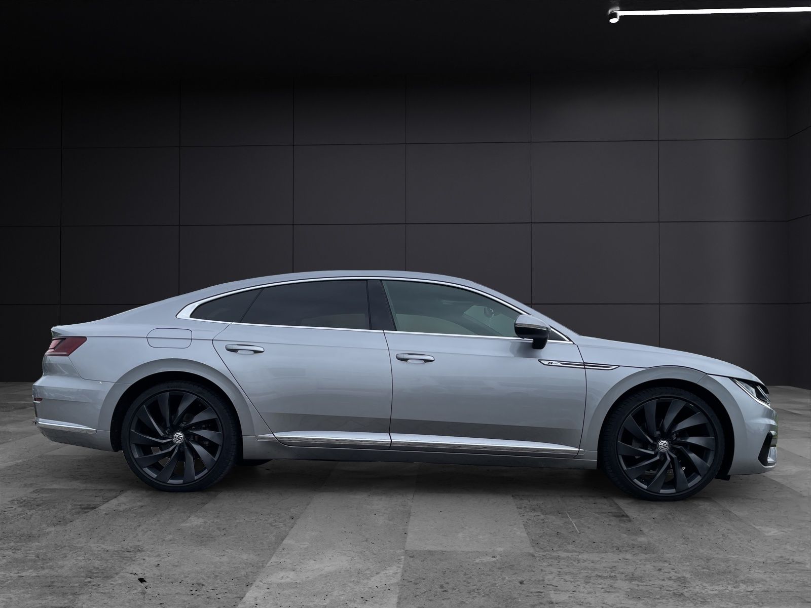 Fahrzeugabbildung Volkswagen Arteon R-Line TDI DCC LEDER DYNAUDIO NAVI ACC