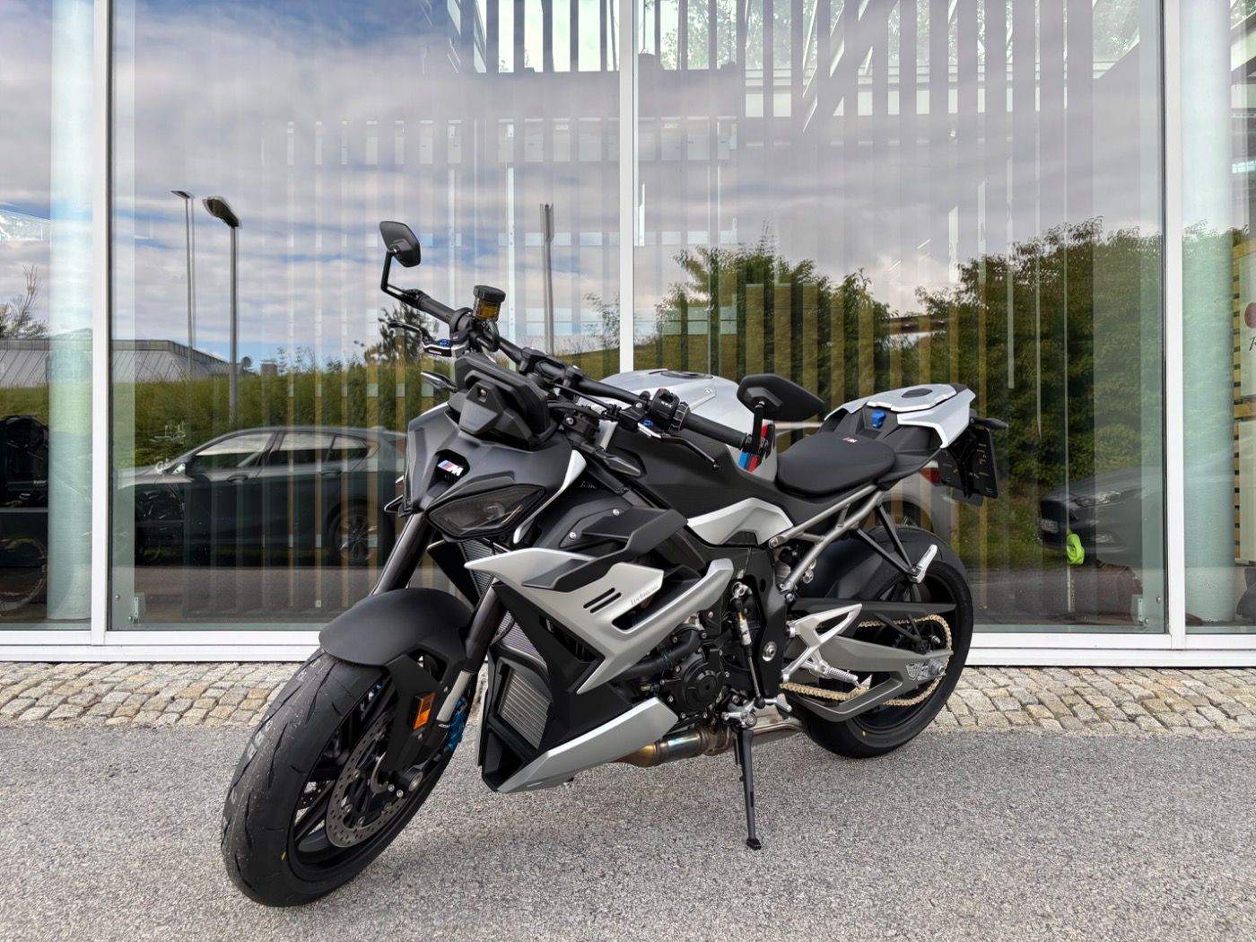 Fahrzeugabbildung BMW M 1000 R
