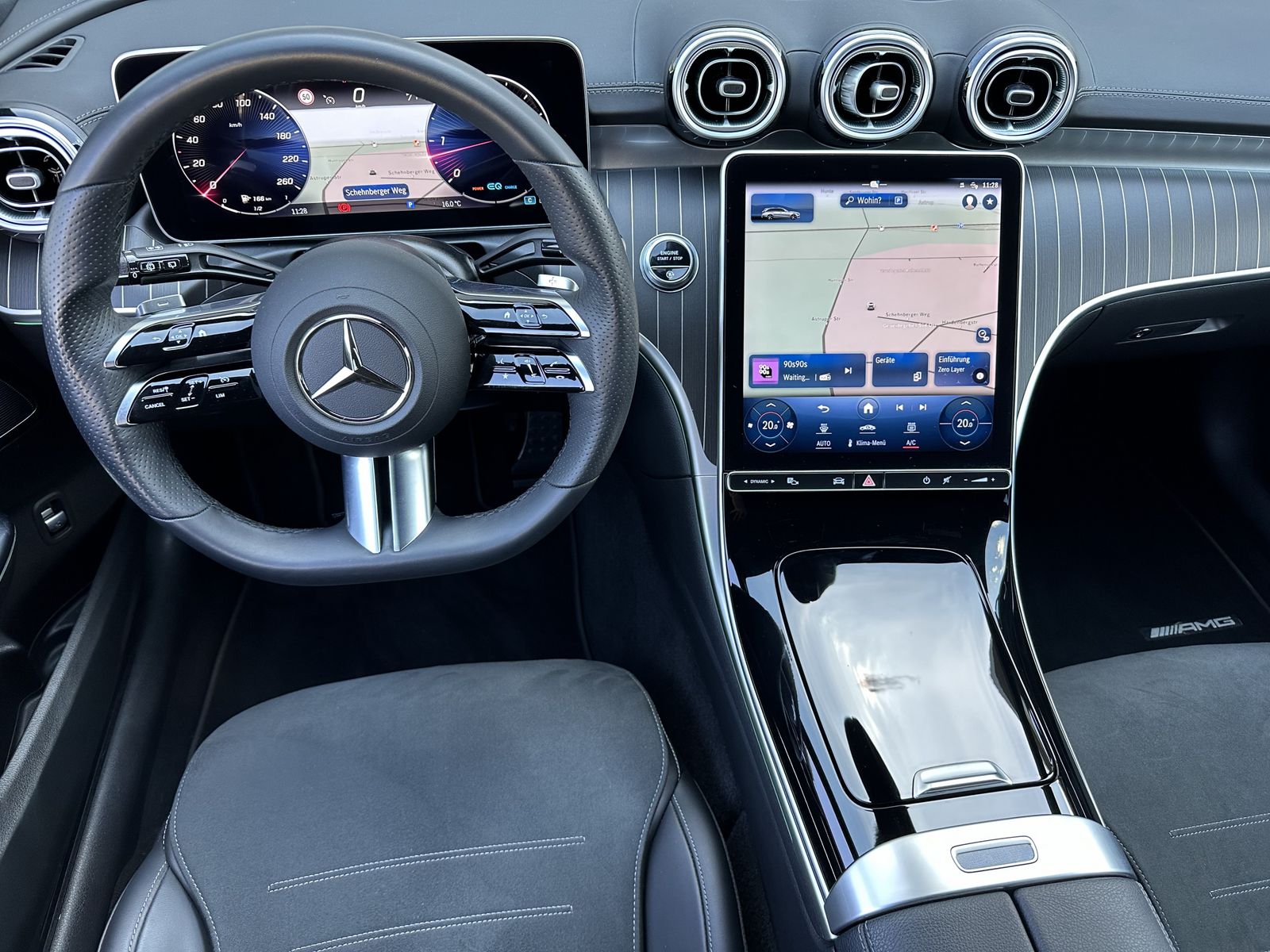 Fahrzeugabbildung Mercedes-Benz C 300d T AMG-Line NAV+LED+KAM+WIDESCREEN+19ZO+PP