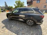 Volkswagen Touareg 3.0 V6 TDI 210kW 4MOTION Tiptronic - - Volkswagen Touareg: 2.0