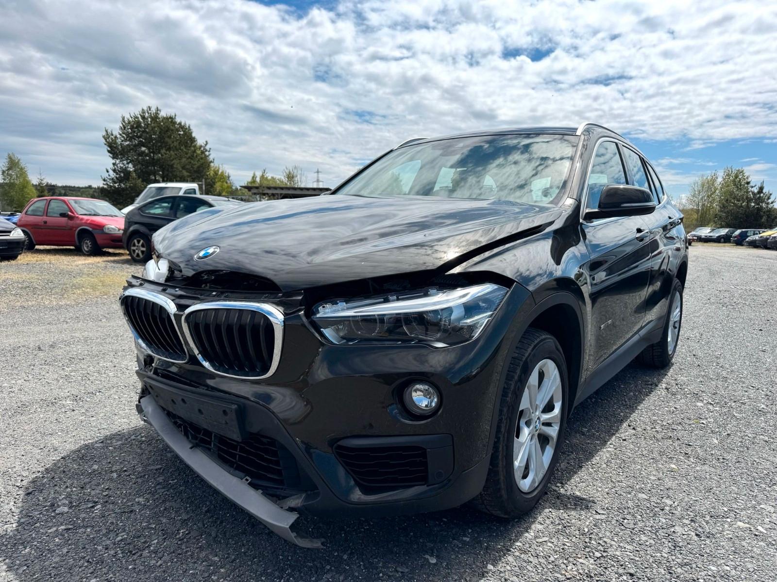 BMW X1 sDrive 18 i Advantage * 72k KM / NAVI*