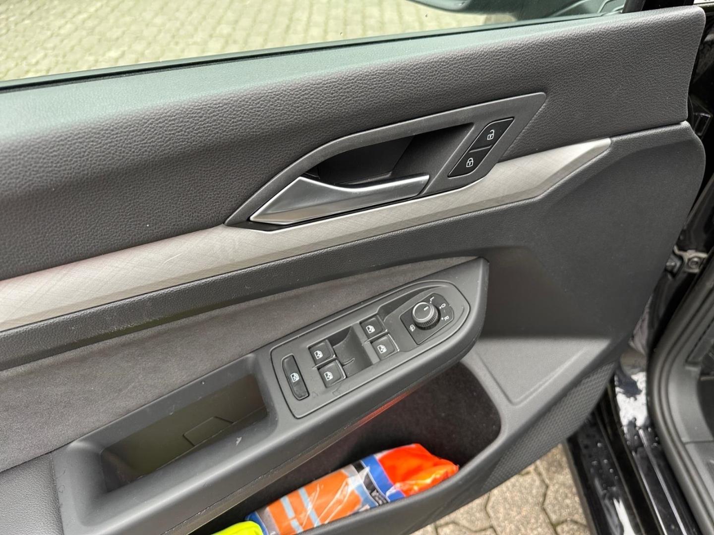Volkswagen Golf Variant VIII Life 1.0 TSI LED Climatronic S, миниатюра 15