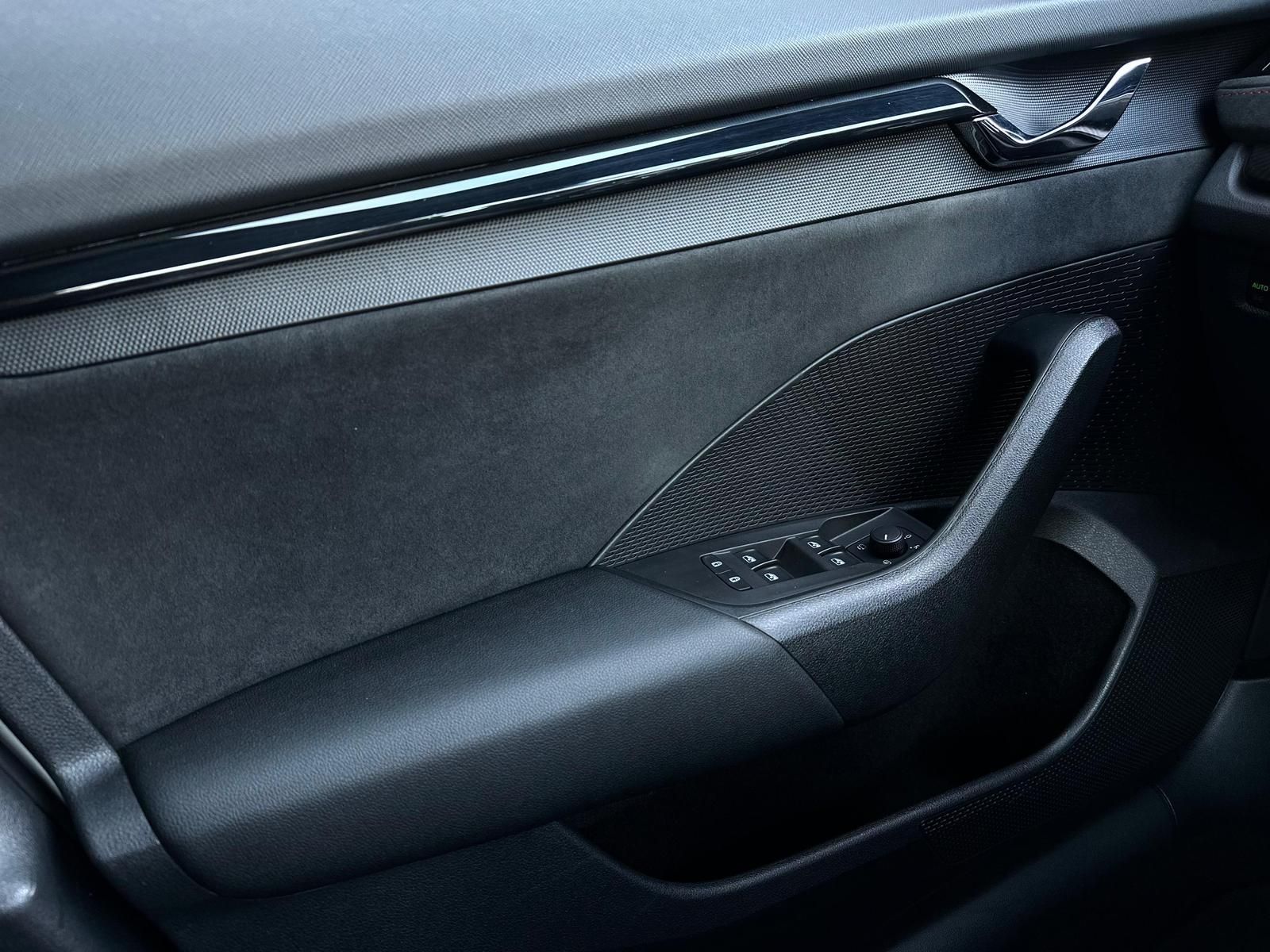 SKODA Octavia 2.0TDI RS* MATRIX#AHK#SHZ#FH#ACC#NAV#HUD - Image 19