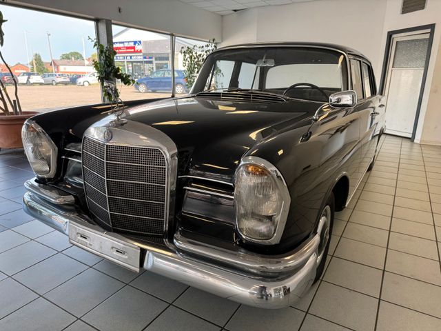 Mercedes-Benz 220Sb