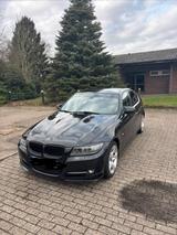 BMW e90 318i 3er BMW Manuell- M Ausstattung - BMW 318: 318i E90