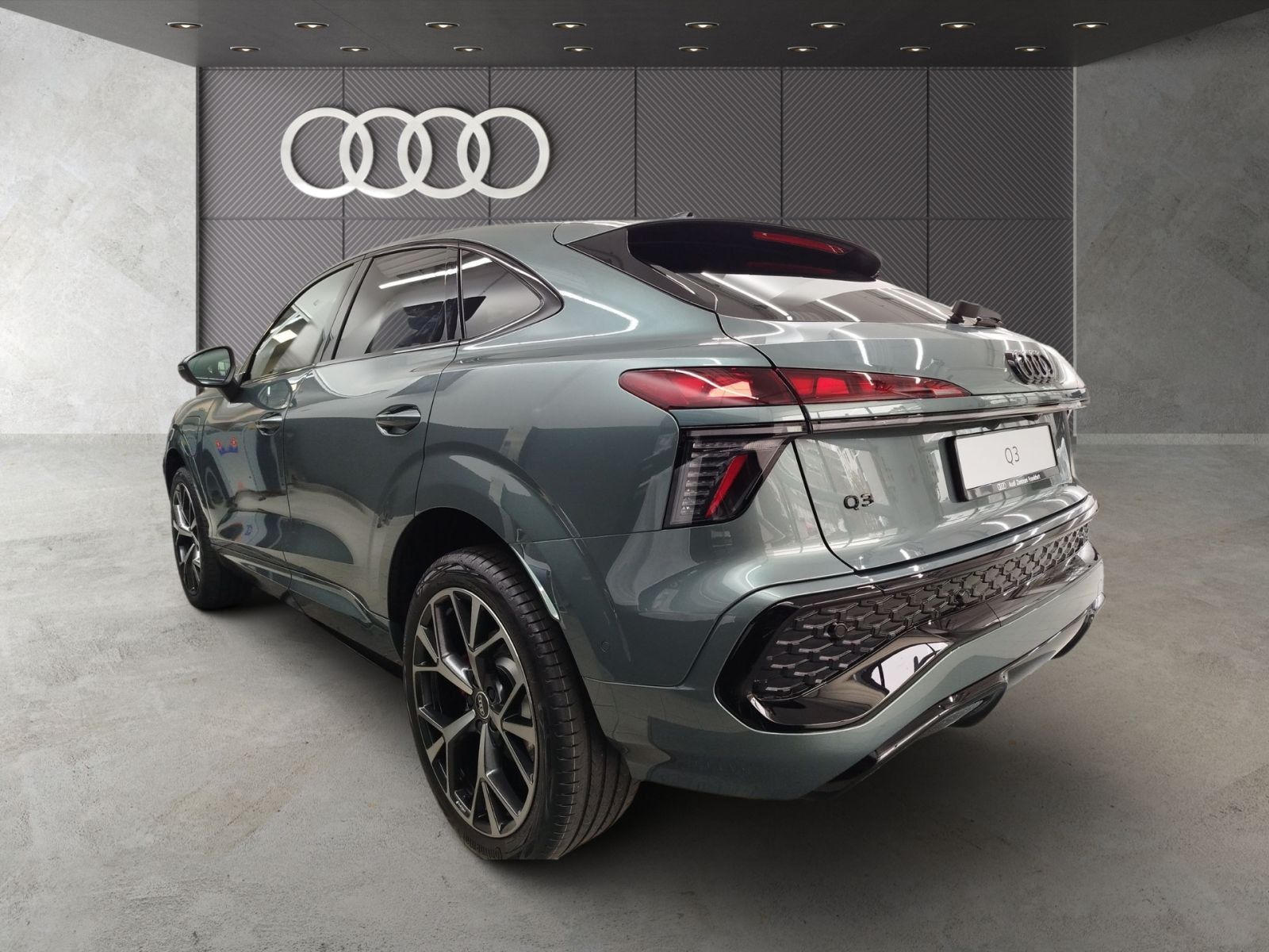 Audi Q3 Sportback e-hybrid S tronic S line PANO SONOS foto 4