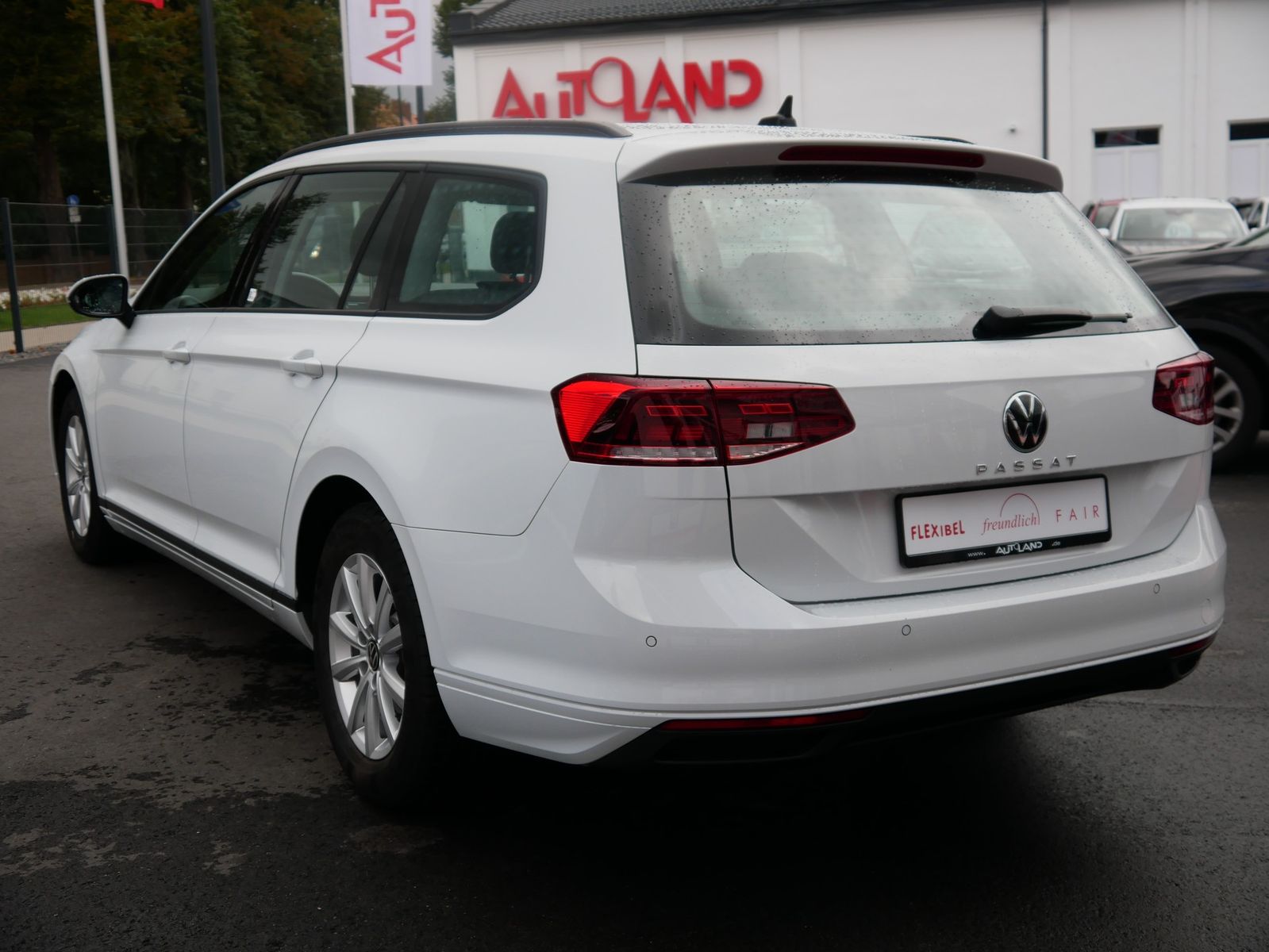 Volkswagen Passat Variant 1.5 TSI Business LED Navi ACC DAB imagem 3