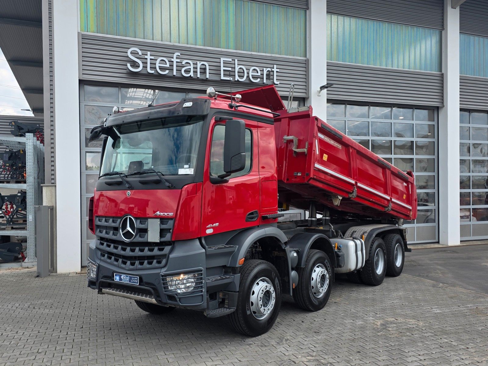Fahrzeugabbildung Mercedes-Benz Arocs 4145 K 8x4 Meiller Bordmatik PPC