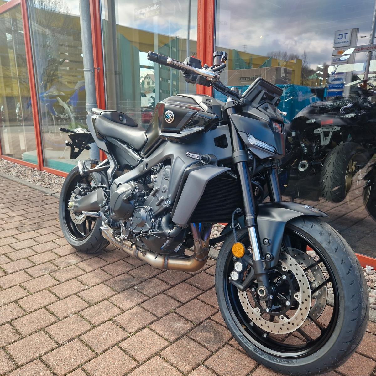 Motorrad Henkel Suhlnull