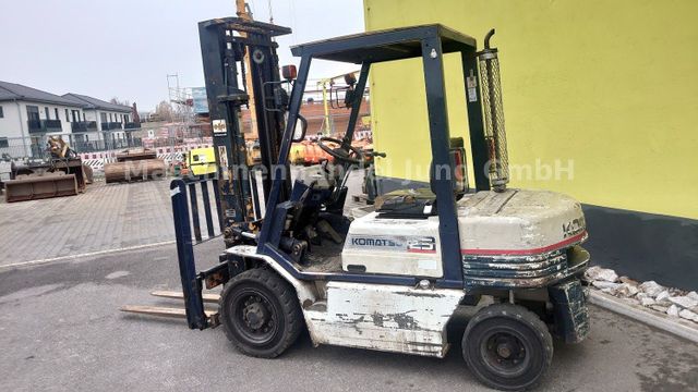 Komatsu FD 25