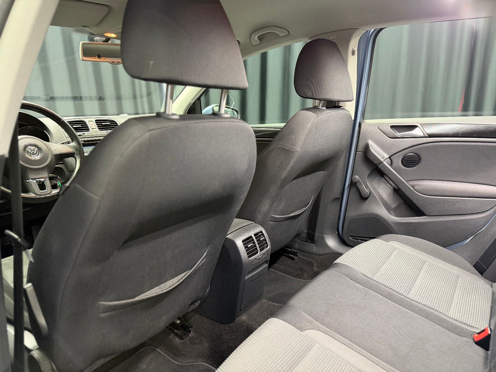 Fahrzeugabbildung Volkswagen Golf VI Comfortline |AHK|1.HAND
