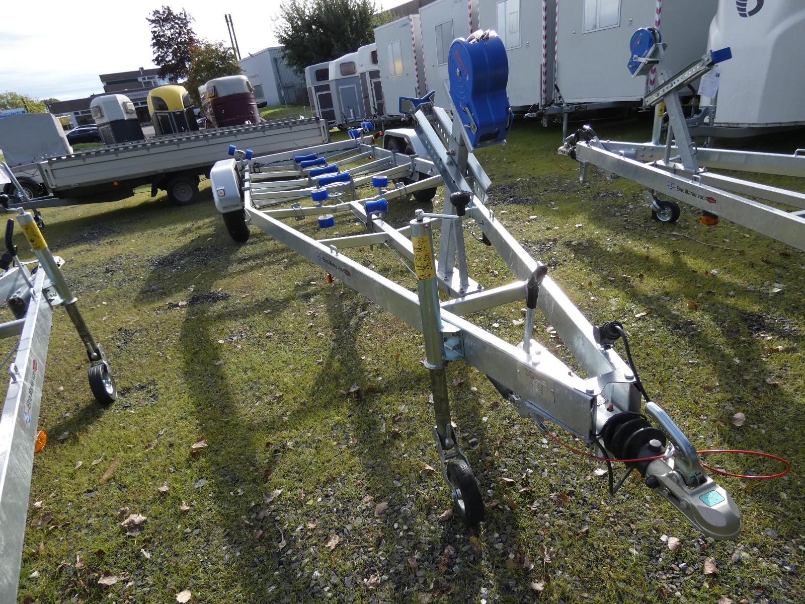 TPV BA 2700-R PKW Bootsanhänger
