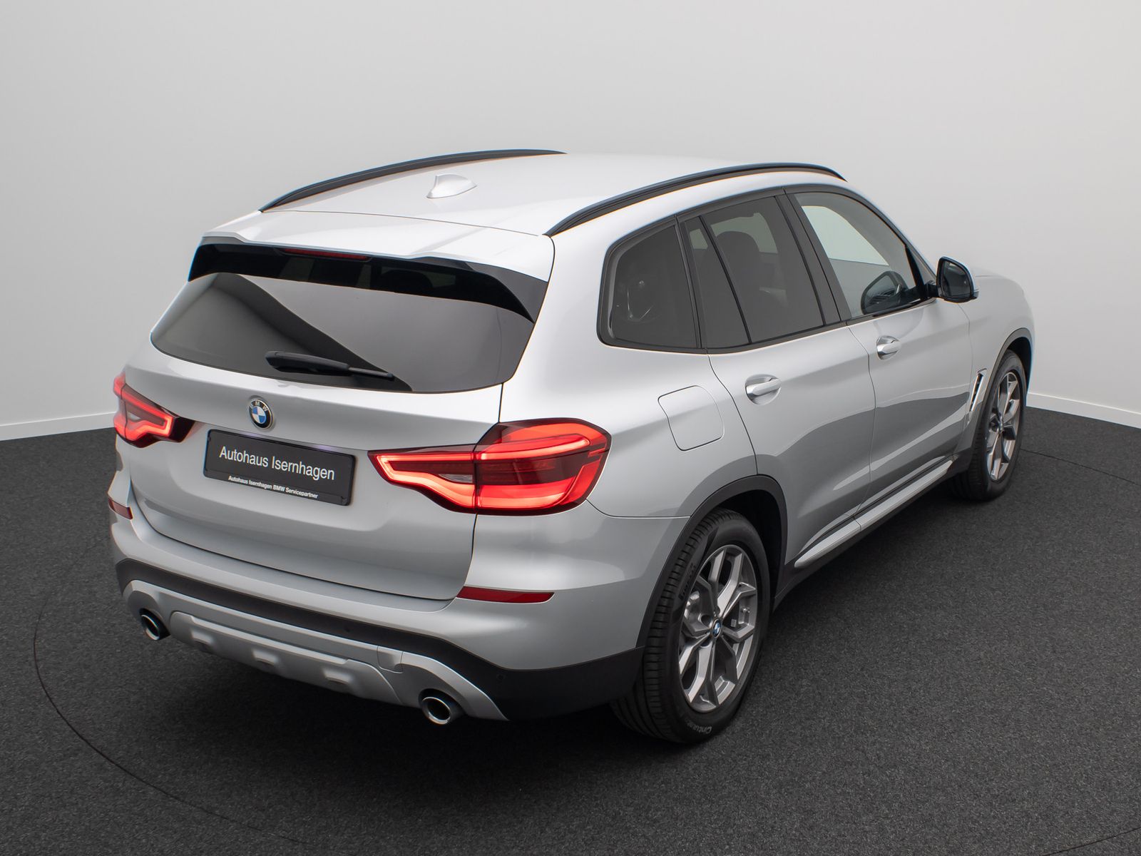Fahrzeugabbildung BMW X3 xD20d xLine DAB HUD ACC Alarm Sportsitz 19Zol