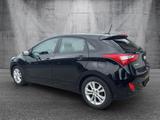 Hyundai i30 1.6 Navigation/Sitzheizung/RückfKam./Alu - Hyundai i30: 1.6