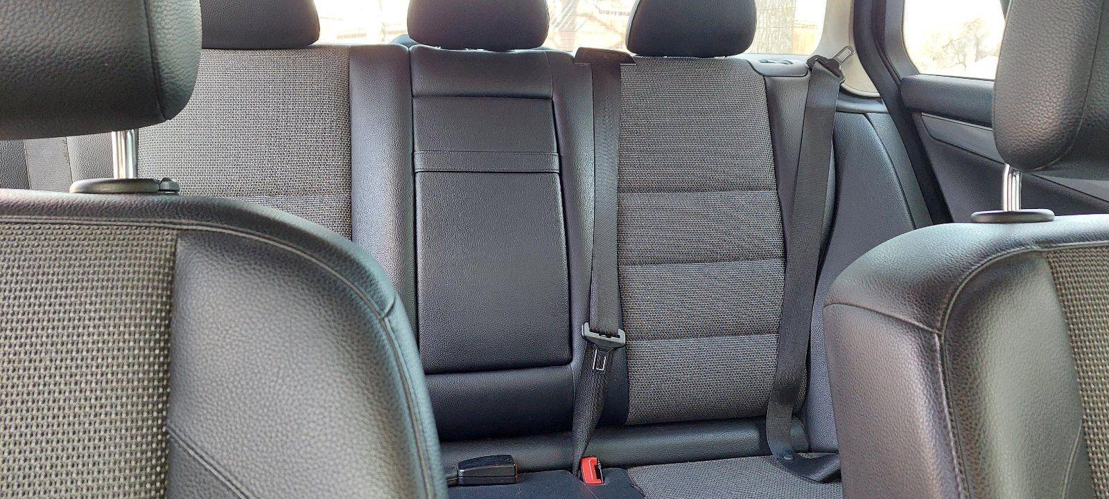 Mercedes-Benz C180 2011 — photo 14