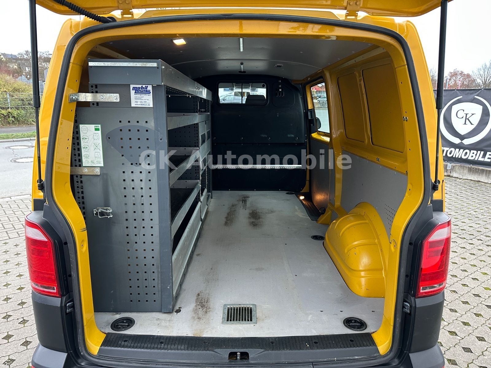 Fahrzeugabbildung Volkswagen T6 Transporter Kasten lang 2.0TDI/Klima/AHK 2.5T