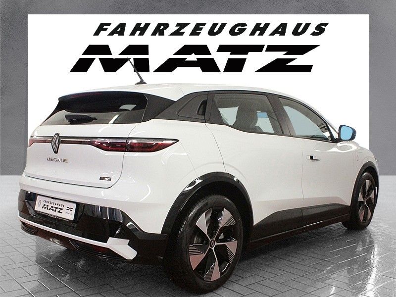 Fahrzeugabbildung Renault Megane E-Tech Electric Equilibre  boost charge