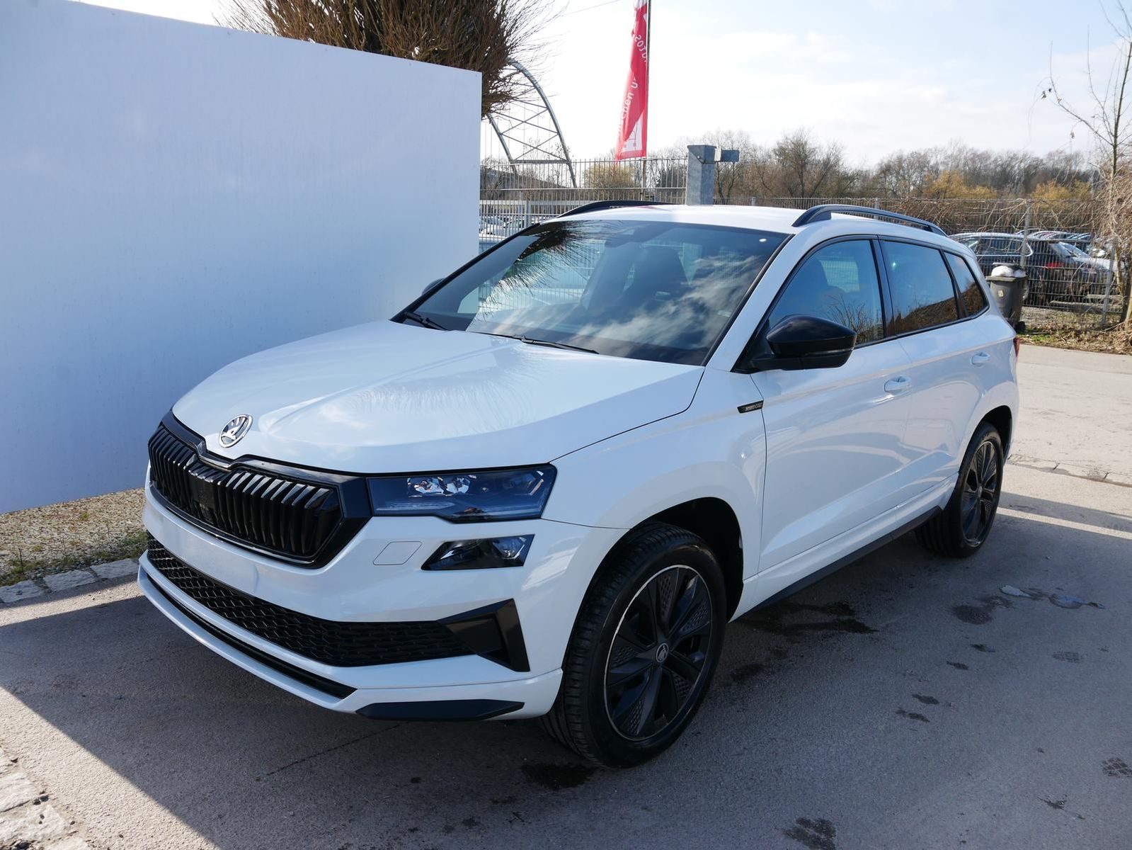 Skoda Karoq Sportline 2.0 TDI 4x4 DSG*AHK-SCHWENKBAR*A imagem 2
