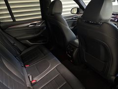 Fahrzeugabbildung BMW X3 xDrive 20d M Sport --AHK/Pano/Winterfreude