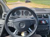 Mercedes-Benz B 170 - - Mercedes-Benz B 170 von privat