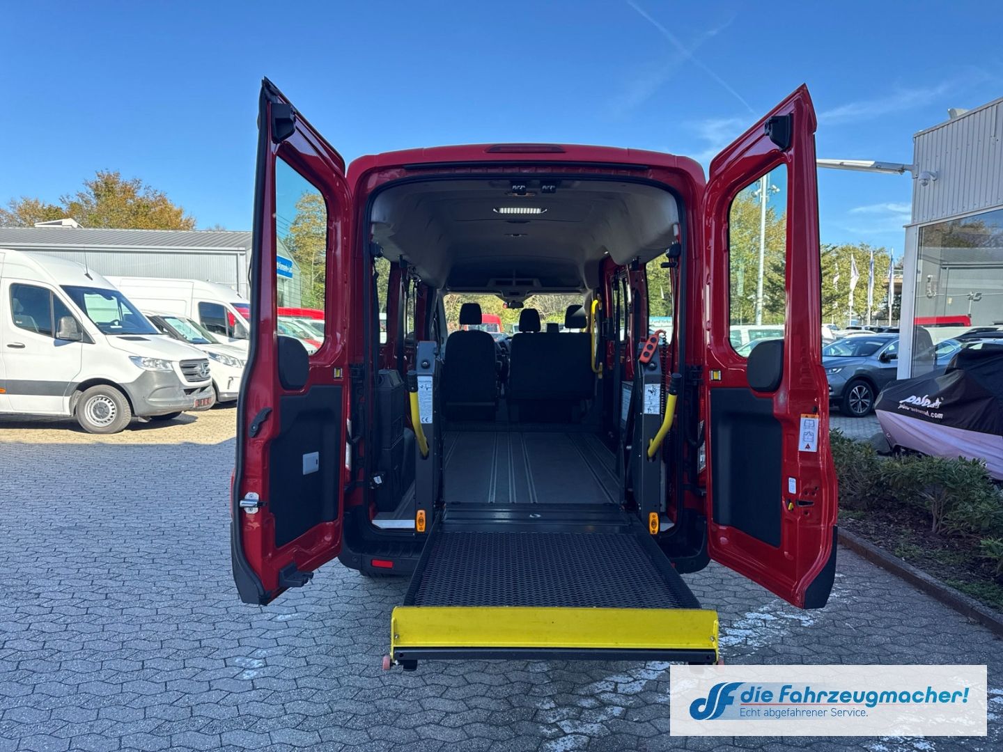 Fahrzeugabbildung Ford Transit Kombi 350 L3 Trend Temp *2641