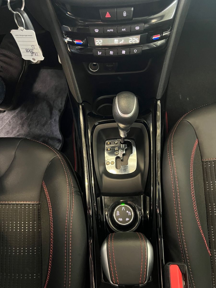 Fahrzeugabbildung Peugeot 2008 Allure GT LINE AUTOMATIK*DACHHIMMEL MIT LED