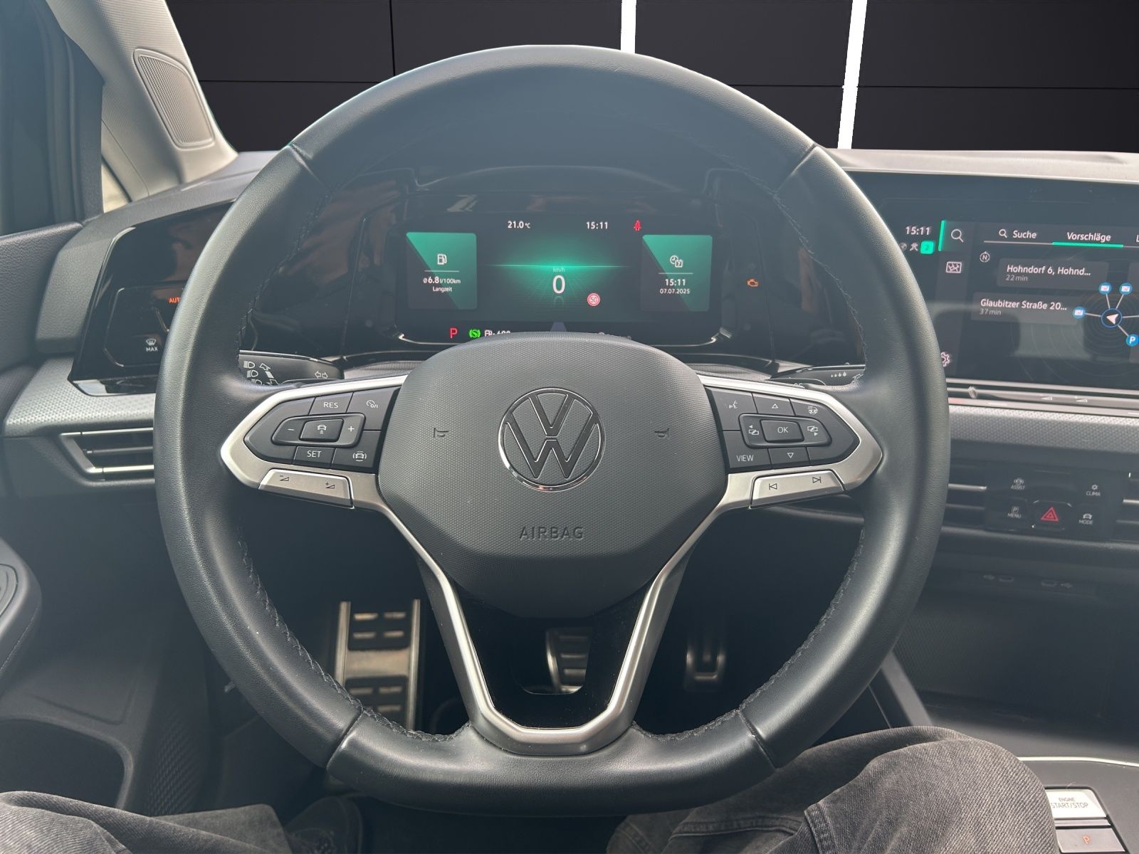 Fahrzeugabbildung Volkswagen Golf VIII Variant Active eTSI LED RFK Navi ACC S