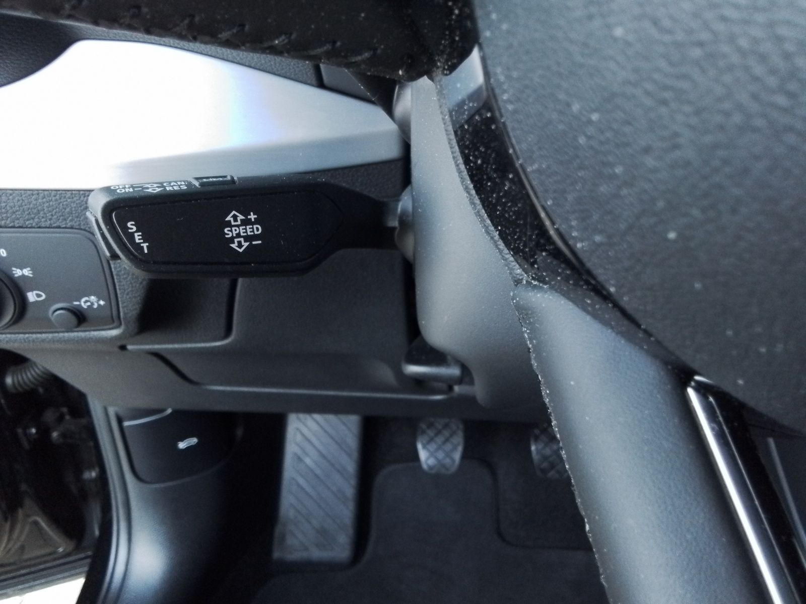 Fahrzeugabbildung Audi Q2 30 TFSI sport LED NAVI SOUND PDC SHZ LM