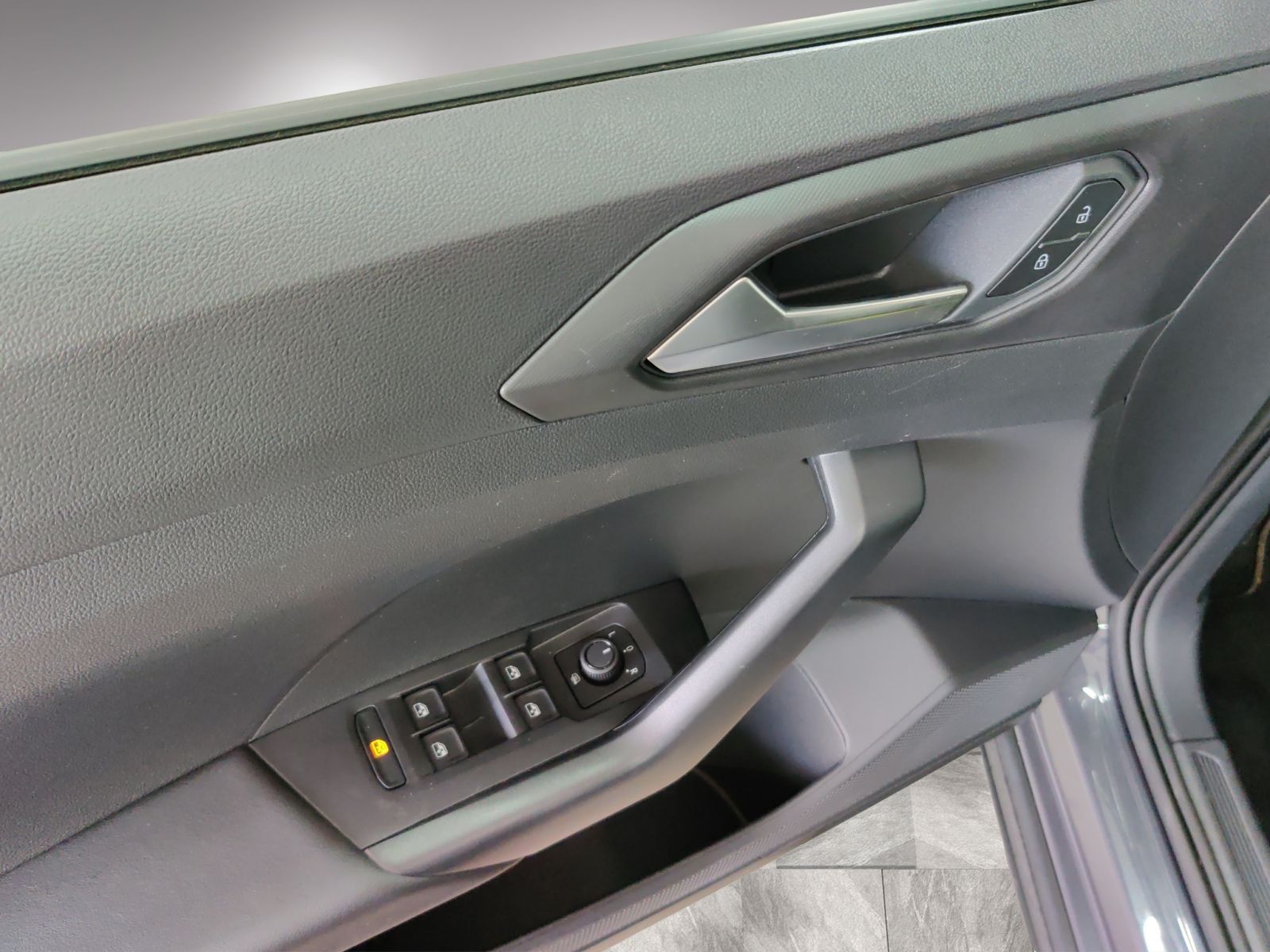 Volkswagen T-Cross - Bild 11