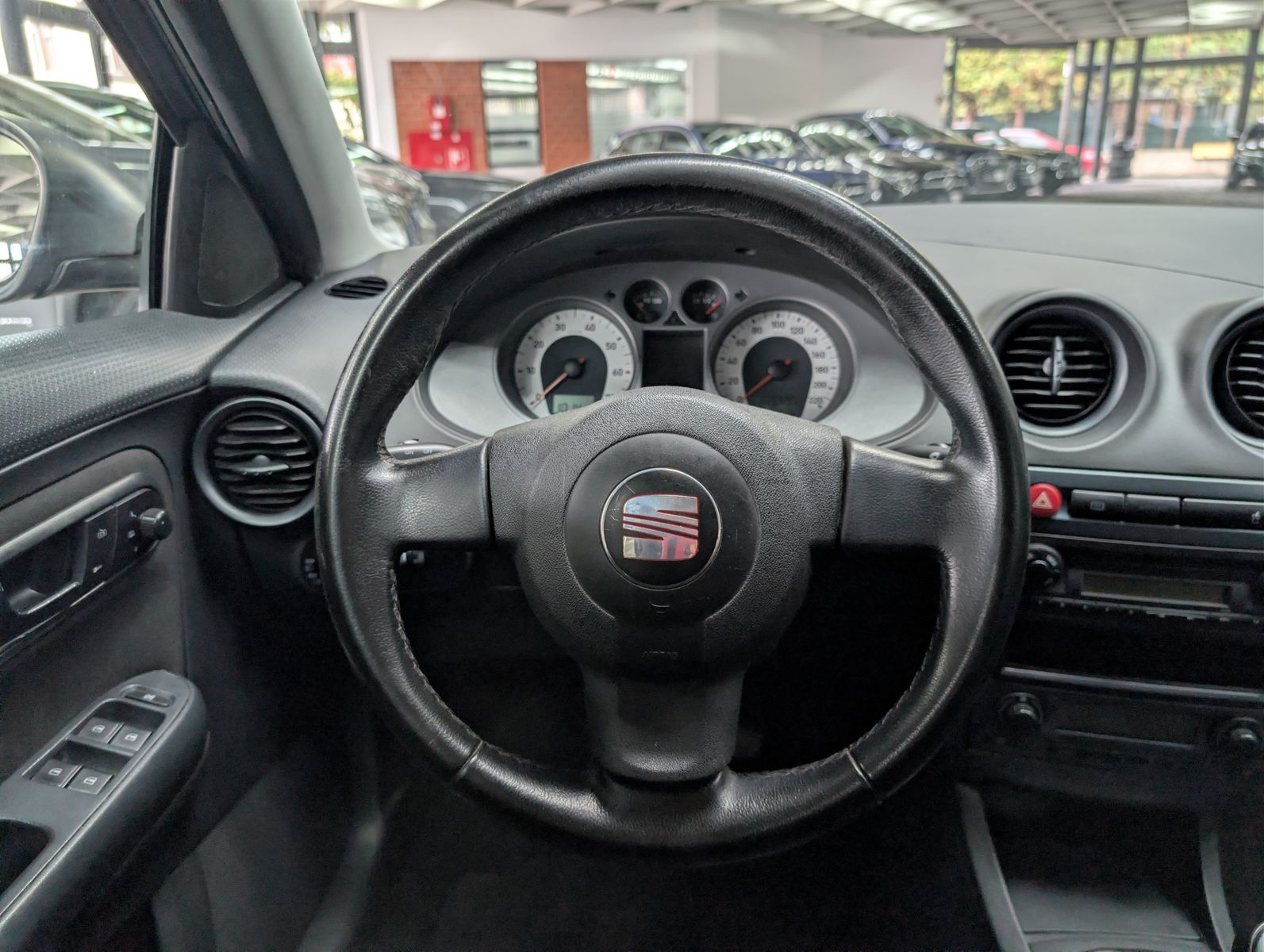 Fahrzeugabbildung SEAT Ibiza 1.6 Sport Edition TÜV*KLIMA*16" ALU