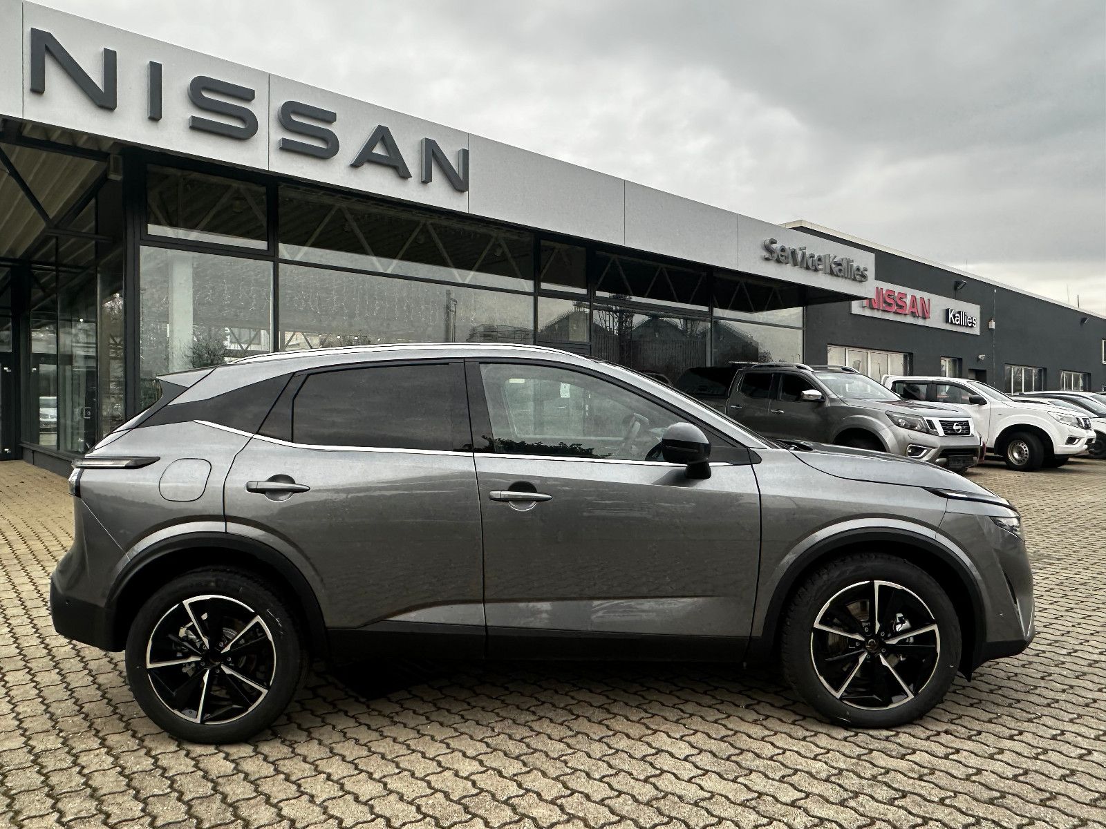 Fahrzeugabbildung Nissan Qashqai Tekna + e-Power