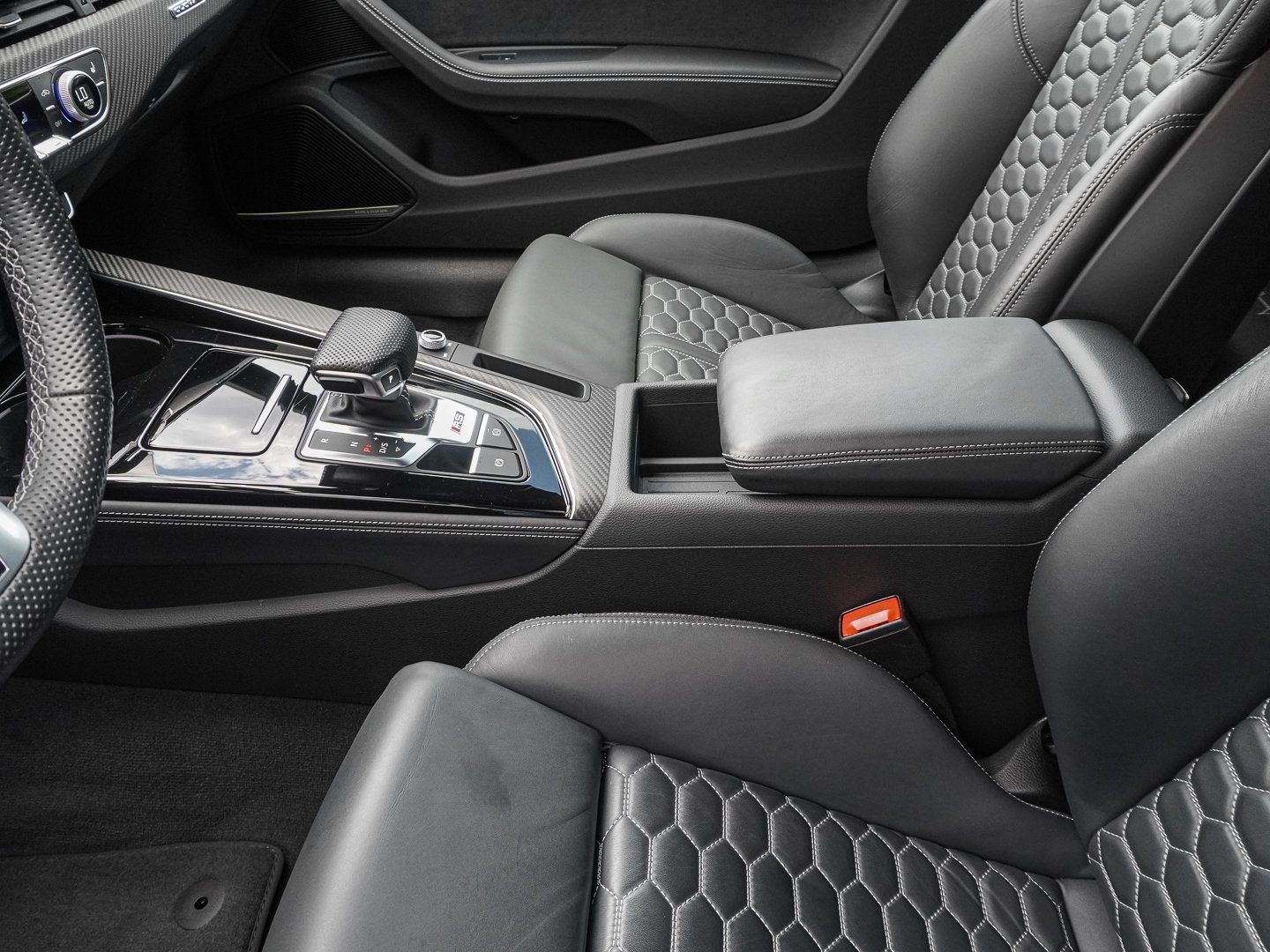 Audi RS 5 Coupé 2.9 TFSI quattro tiptronic MASSAGE foto 15