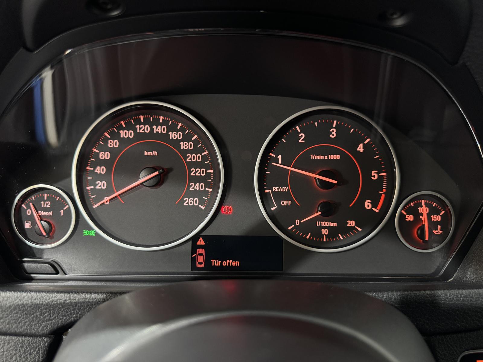 BMW 318  d Touring M-Paket*Sitzhzg*Bi-Xenon*Navi*PDC