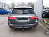 Mercedes-Benz E 220  T 2.0 CDI AVANTGARDE*iNTERIEUR*PAKET*AHK- - Mercedes-Benz E 220: Cdi Avantgarde
