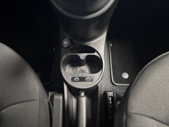 Fahrzeugabbildung Fiat 500 1.0 -- Komfortpaket/ Einparkhilfe/ 15LM