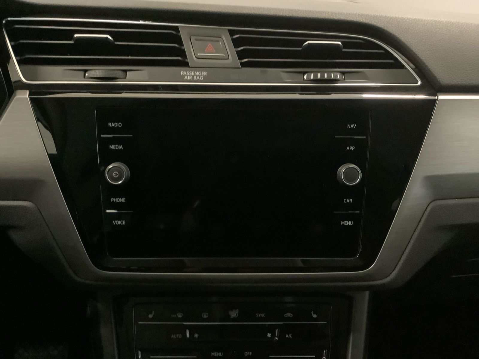 Touran Comfortline R-Line Black Style 1,5 TSI 11