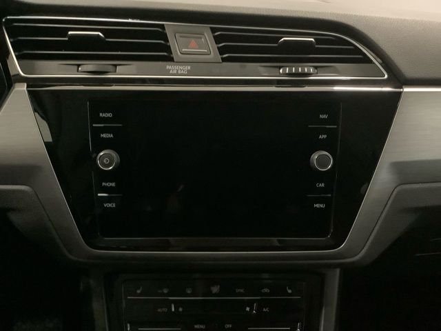 Touran Comfortline R-Line Black Style 1,5 TSI 11