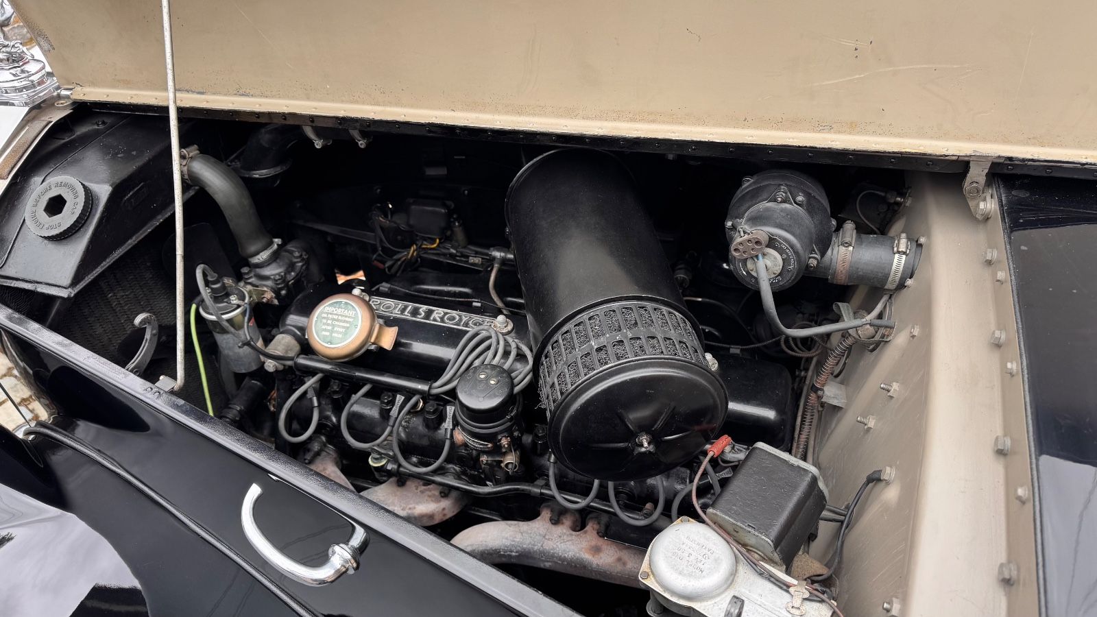 Rolls-Royce Silver Dawn 7