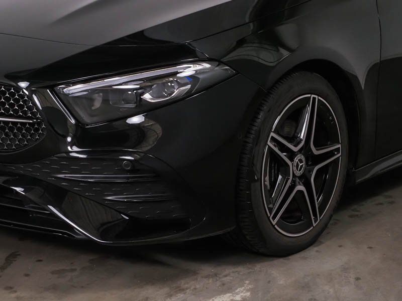 Fahrzeugabbildung Mercedes-Benz A 200 AMG Premium*Pano*Distro*Totwink*Multibeam*