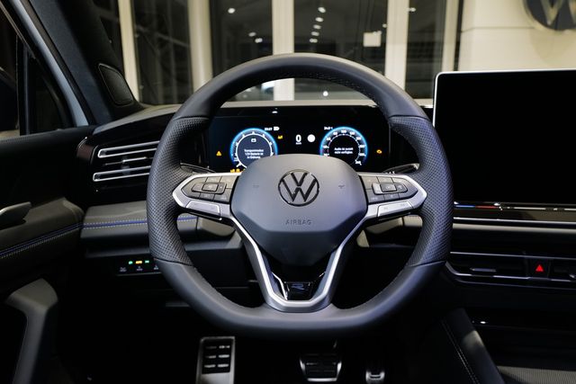 Volkswagen Tiguan 1.5eTSI DSG R-Line BlackStyle HKardon Pan